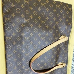 Authentic Louis Vuitton all in MM monogram canvas